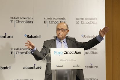 Cristóbal Montoro durante su intervención en el Foro Cinco Días