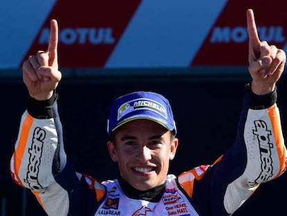 Marc Márquez celebra el campeonato del mundo de MotoGP