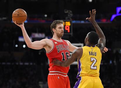 Pau Gasol y Bass.