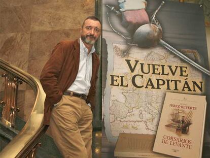Arturo Pérez-Reverte, ayer en el Instituto Cervantes de Madrid.