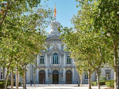 Correos, condenado a readmitir como indefinida a una trabajadora temporal