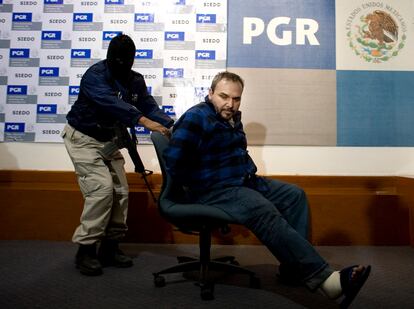 Jesús 'El Rey' Zambada es presentado tras su arresto en Ciudad de México, el 22 de octubre de 2008.