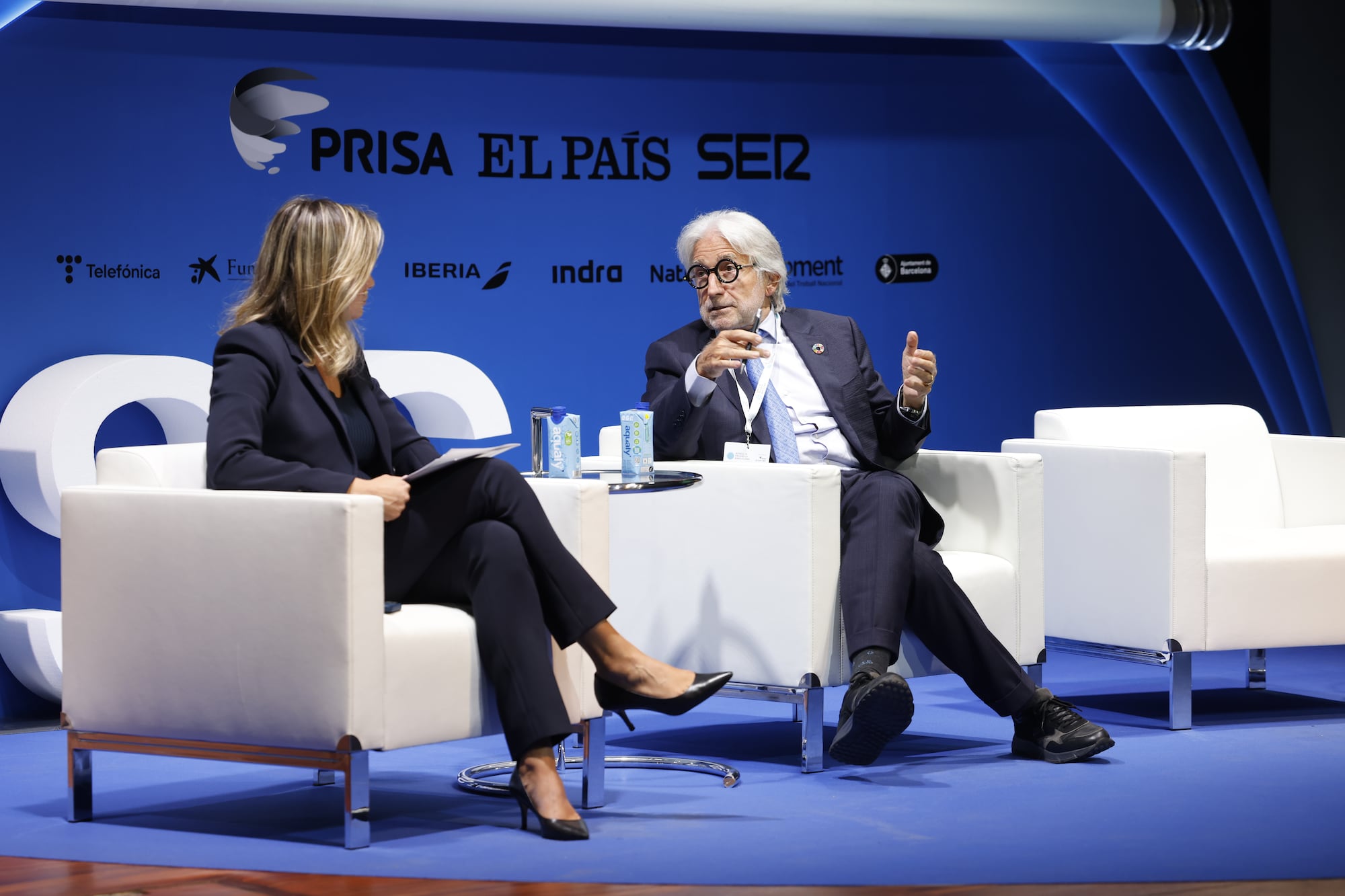 Josep Sánchez Llibre, entrevistado por Amanda Mars, este lunes.