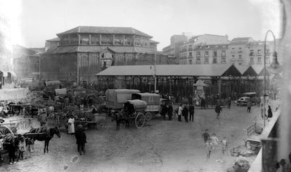1930 (aproximadamente). Mercado de la Cebada Servicio Fotográfico Municipal. Museo de Historia de Madrid