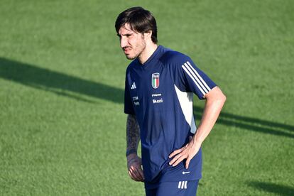 Sandro Tonali, durante un entrenamiento reciente con Italia