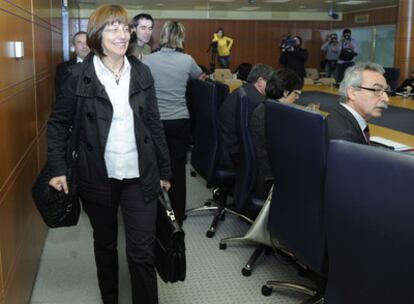 La consejera de Cultura, Blanca Urgell, poco antes de que empezase la comisión del Parlamento de ayer.