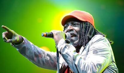 Alpha Blondy.