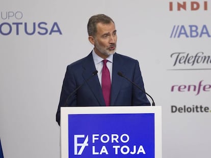 El rey Felipe VI durante el acto de inauguración del Foro de La Toja.