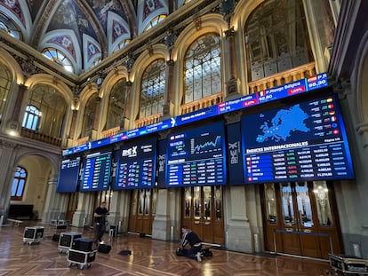 Interior de la Bolsa de Madrid.