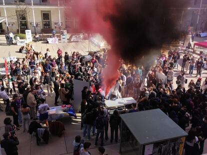 Un momento del enfrentamiento vivido ayer en el campus de la UPF.