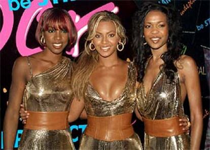 Destiny's Child dio un concierto en Nueva York a beneficio de la Fundación Candie's, que informa a las adolescentes sobre los embarazos no deseados.