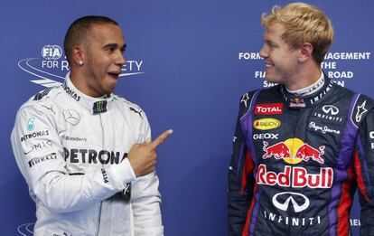 Hamilton bromea con Vettel tras la sesión de calificación.