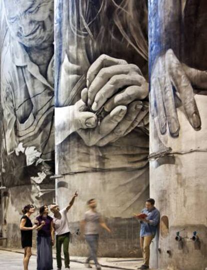 Murales de Guido van Helten en Bodegas Solar, en Samaniego (Laguardia, Álava).