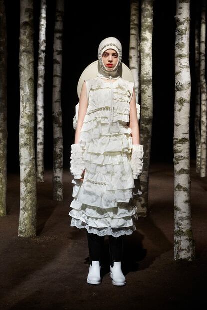 smag-moncler-5-simone-rocha-rf19-0135