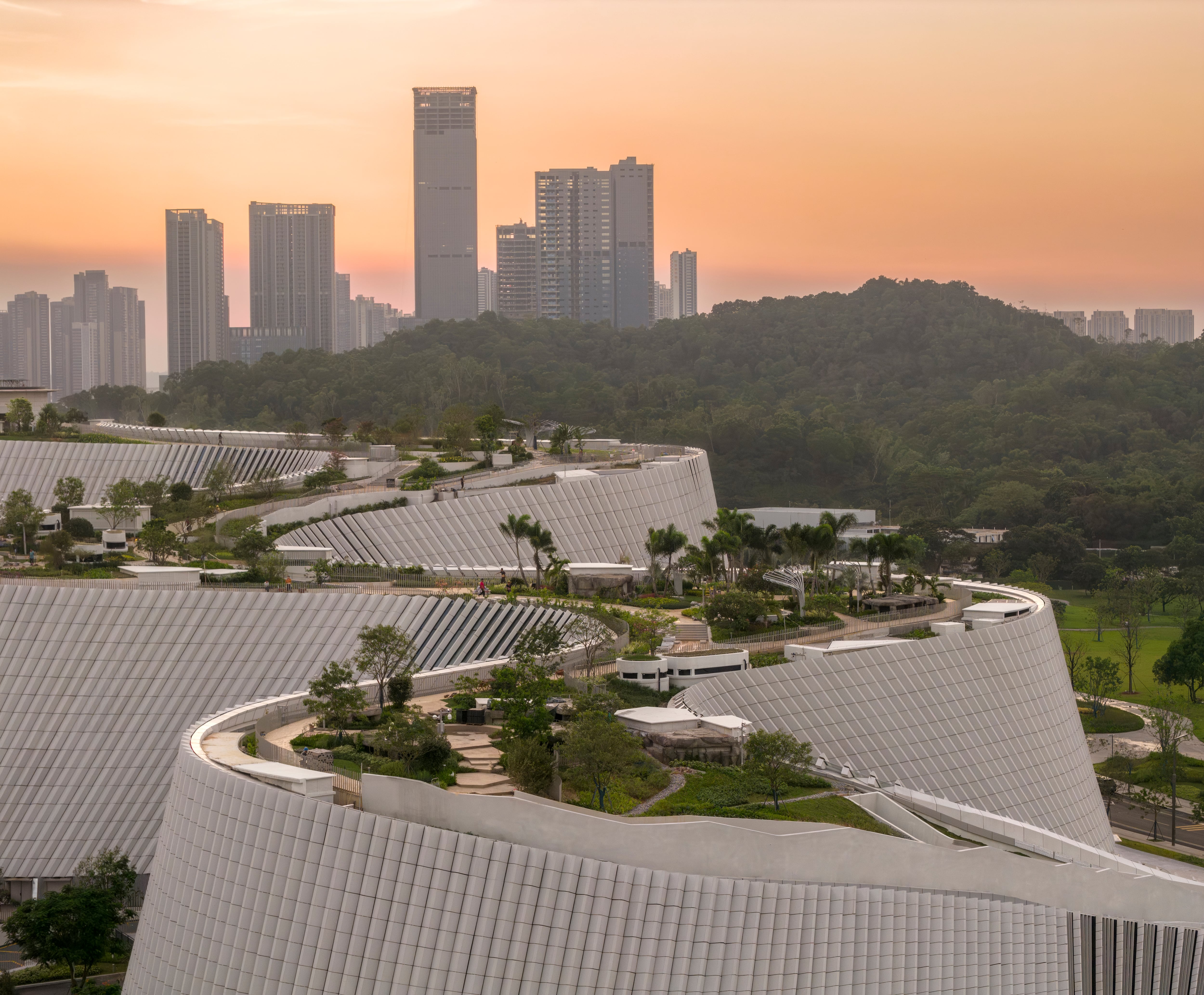 Tres estudios: 3XN B+H Architects y Zhubo Desing Consortium firman el proyecto del nuevo museo.