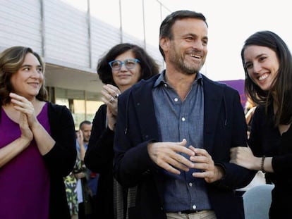 Ada Colau, Rosa Lluch, Jaume Asens e Irene Montero en el acto en Santa Coloma de Gramenet en el acto