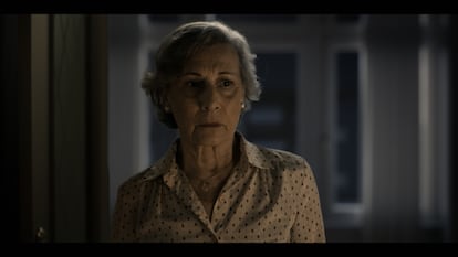 Fotograma de 'Parenostre'. Marta Ferrusola interpretada per Carme Sansa