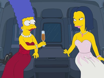 El hecho de que Marge Simpson y otros personajes femeninos de las series tengan en los episodios de las más recientes temporadas tramas extensas y exclusivas en las que no aparecen otros hombres ha sido saludado como uno de los grandes avances de la serie.