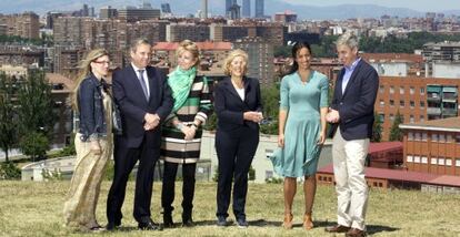 Raquel López (IU), Antonio Miguel Carmona (PSOE), Esperanza Aguirre (PP), Manuela Carmena (Ahora Madrid), Begoña Villacís (Ciudadanos) y David Ortega (UPyD), candidatos a la alcaldía de Madrid.