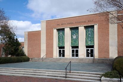 Sala conmemorativa del Phi Beta Kappa en el College of William and Mary en Williamsburg, Virginia.