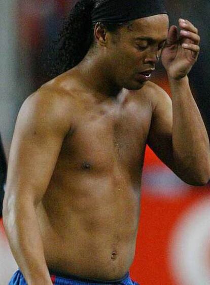 Ronaldinho, el miércoles, tras el partido contra el Liverpool.