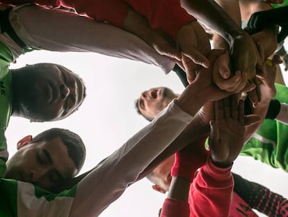 Os jogadores do Alma da África, durante um jogo em Alcalá del Valle.