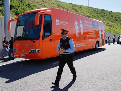 L'autobús retingut a Martorell.