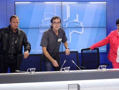 Representantes de EH Bildu en la rueda de prensa del Parlamento.