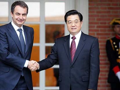 José Luis Rodríguez Zapatero recibe en La Moncloa al presidente chino, Hu Jintao.