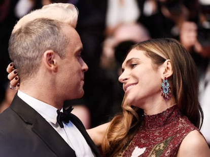 Robbie Williams y Ayda Field en el Festival de Cannes de 2015. 