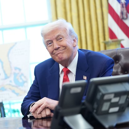 April 9, 2025, Washington, District Of Columbia, USA: United States President Donald J Trump smiles as he speaks to reporters after signing a series of Executive Orders in the Oval Office of the White House in Washington, DC, US, on Wednesday, April 9, 2025
Europa Press/Contacto/Chris Kleponis - Pool via CN
09/04/2025 ONLY FOR USE IN SPAIN