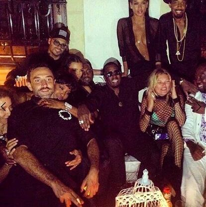 Riccardo Tisci, Naomi Campbell, Kim Kardashian, Kanye West, P Diddy, Kate Moss, Cassie y otros asistentes a la fiesta.