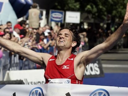 Ornelas gana el marat&oacute;n de Praga en 2007. 