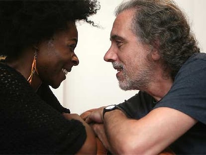 La cantante Concha Buika y el cineasta Fernando Trueba, en Madrid.