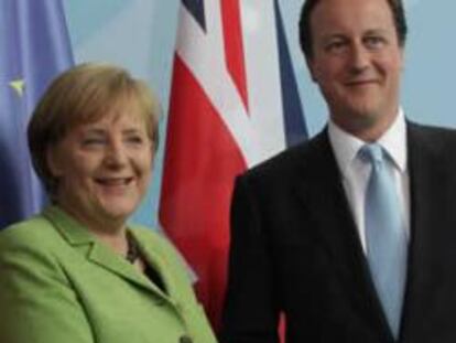 Angela Merkel y David Cameron, en su encuentro de hoy en Berlín