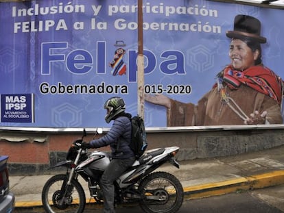 Un cartel de Felipa Huanca, candidata del MAS en La Paz.