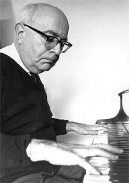 Adorno en una fotografía tomada del libro 'En tierra de nadie'.