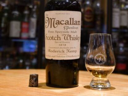 El multimillonario chino Zhang Wein bebió de una botella etiquetada como whisky puro de malta Macallan de 1878