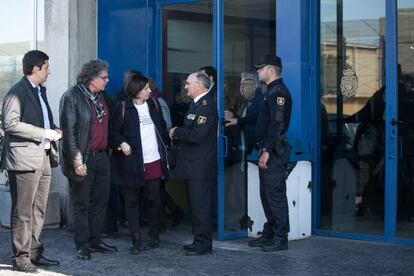 La delegación que visitó este jueves el CIE de la Zona Franca.