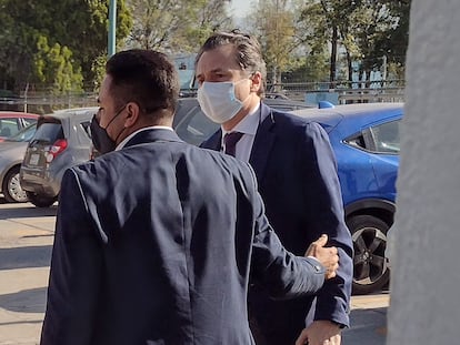 El exdirector de Pemex, Emilio Lozoya Austin, a su llegada al Reclusorio Norte, este miércoles en CIudad de México.