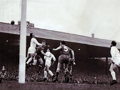 Una acción del United-Madrid de 1957.