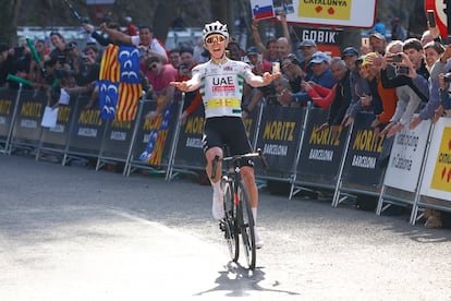 Pogacar festeja un nuevo triunfo de etapa en la Volta tras la subida a Queralt.