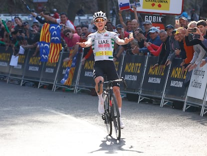 Pogacar festeja un nuevo triunfo de etapa en la Volta tras la subida a Queralt.