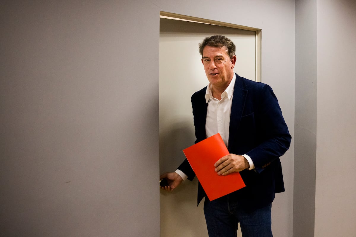 Besteiro intenta sofocar el incendio interno en el PSdeG con un cónclave extraordinario en enero