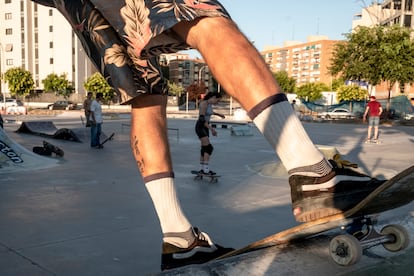 Ambiente en el skatepark de Escombro, a la altura del metro Campamento, en julio.