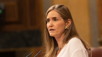 22/07/2025 La vicepresidenta del Gobierno y ministra para la Transición Ecológica y el Reto Demográfico, Sara Aagesen, interviene durante una sesión plenaria extraordinaria, en el Congreso de los Diputados, a 22 de julio de 2025, en Madrid (España). El Congreso cierra este martes, 22 de julio, el curso parlamentario debatiendo en un Pleno extraordinario la convalidación de tres decretos leyes, las enmiendas a otras tres leyes provenientes del Senado y dos reformas del Reglamento del Congreso, impulsadas por PSOE y Sumar. El último pleno antes del verano estará también marcado por los casos de corrupción tras conocerse la imputación del exministro de Hacienda del PP Cristóbal Montoro por una presunta trama corrupta que habría beneficiado a empresas gasistas.
ECONOMIA
Ananda Manjón - Europa Press
