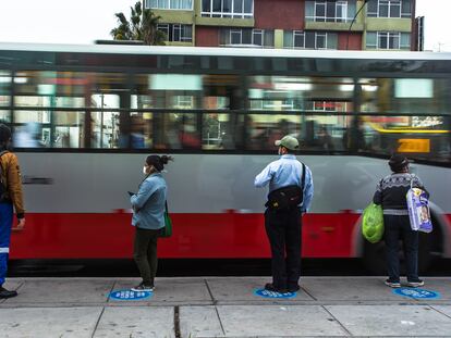 Transporte público en Lima, Perú.