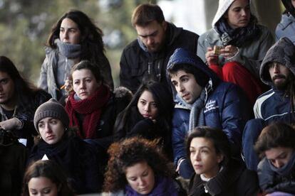 Un grupo de alumnos universitarios.