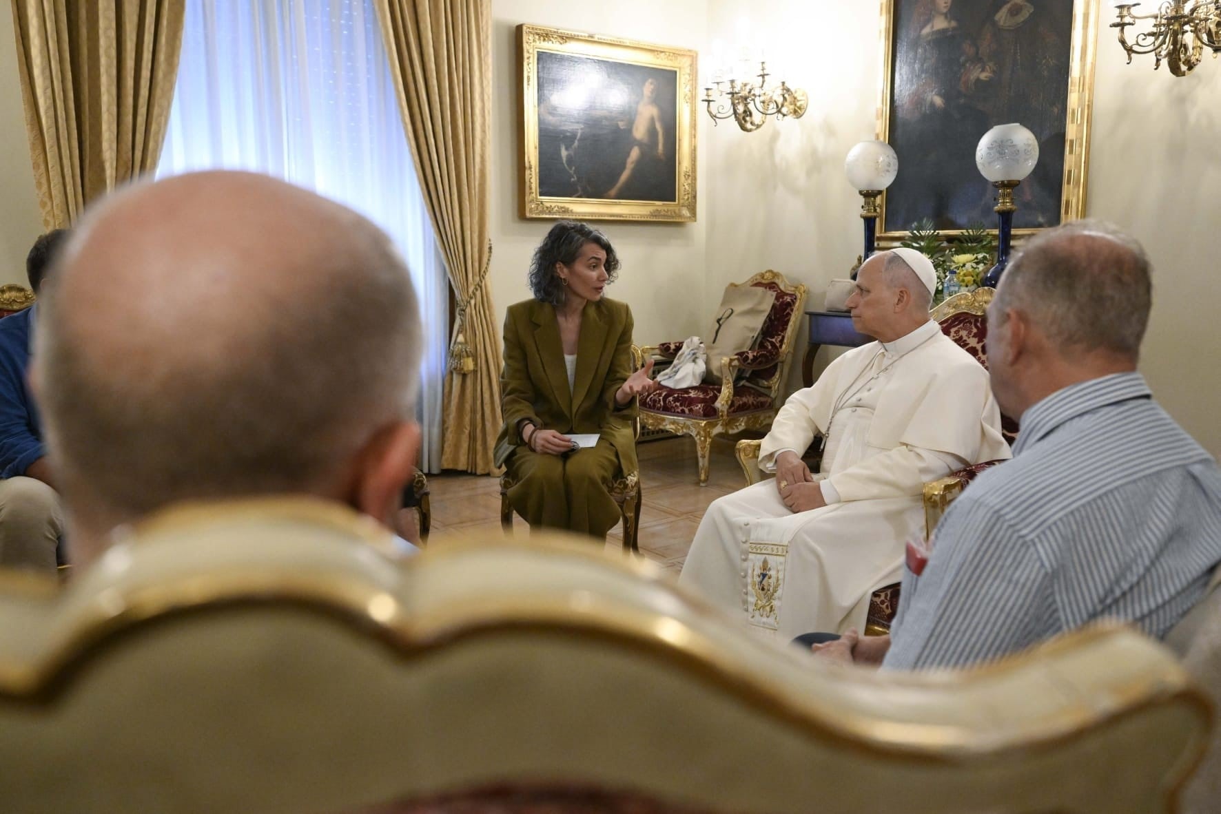 El Vaticano opta por no esconder el encuentro del Papa con víctimas de pederastia en Francia, tras el polémico secretismo en su viaje a España