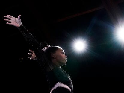 Simone Biles, durante un entrenamiento en Tokio